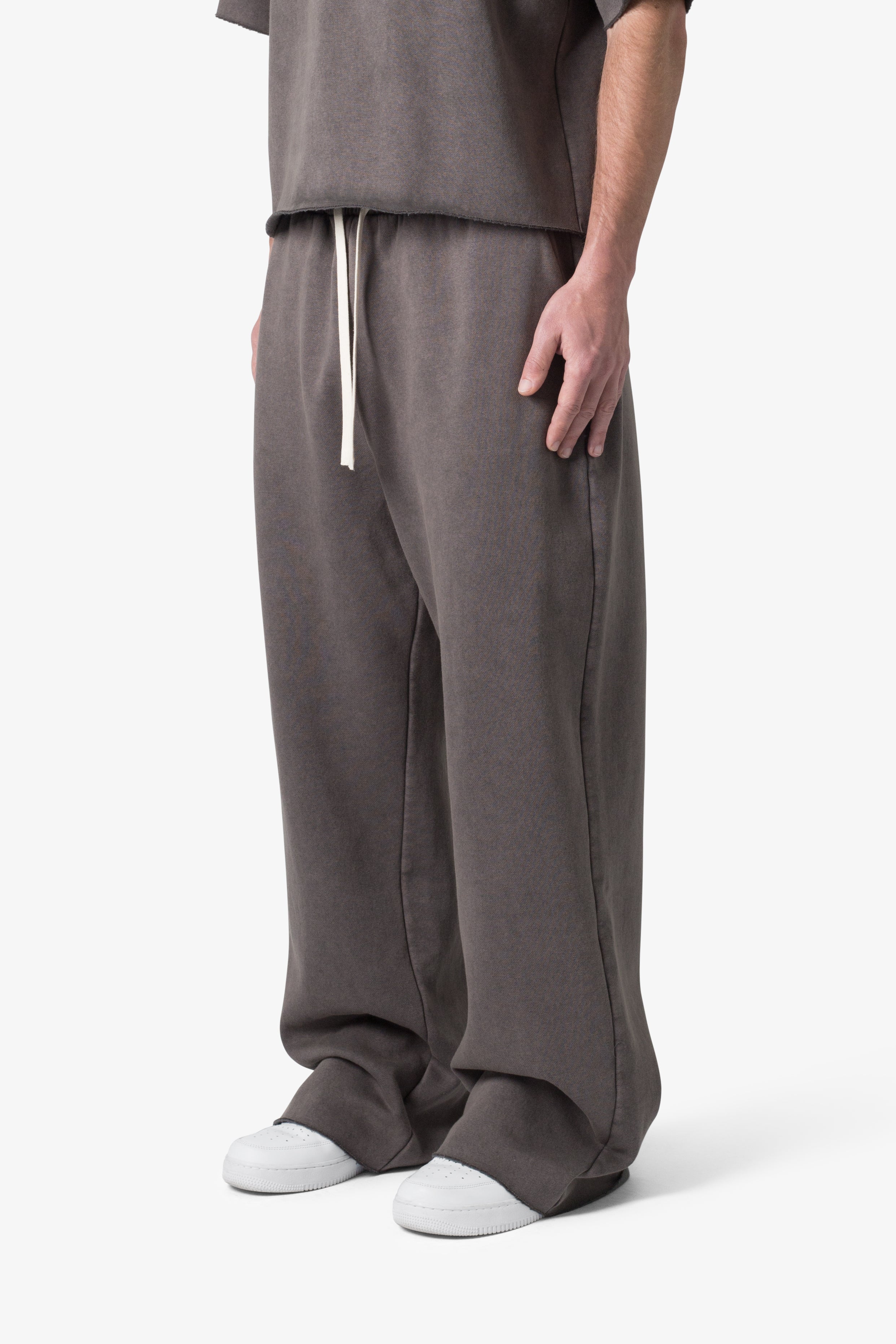Washed Ultra Baggy Sweatpants - Washed Black 3
